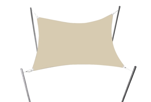 Toldo vela impermeable 3x4 m en color beige tensado sobre mástiles