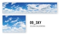 Balkonbespannung nach Maß mit einer Grafik eines blauen Himmels mit flauschigen, weißen Wolken