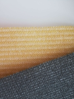 Échantillons de tissus pour voiles d'ombrage d'aires de jeux, couleurs sable et gris foncé, tissage dense