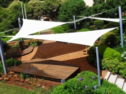 Voile d’ombrage économique triangulaires SUR MESURE