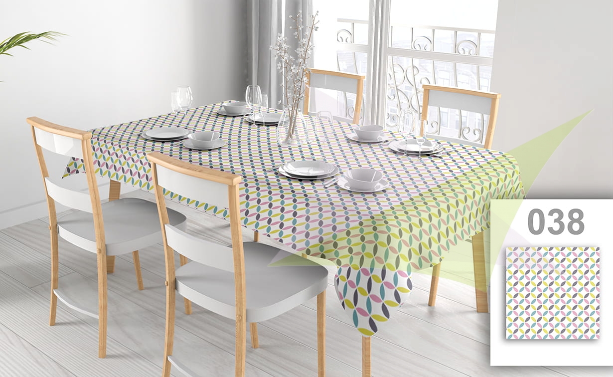 Plamoodporny obrus reklamowy z kolorowym wzorem geometrycznym na stole w jasnej jadalni z krzesłami